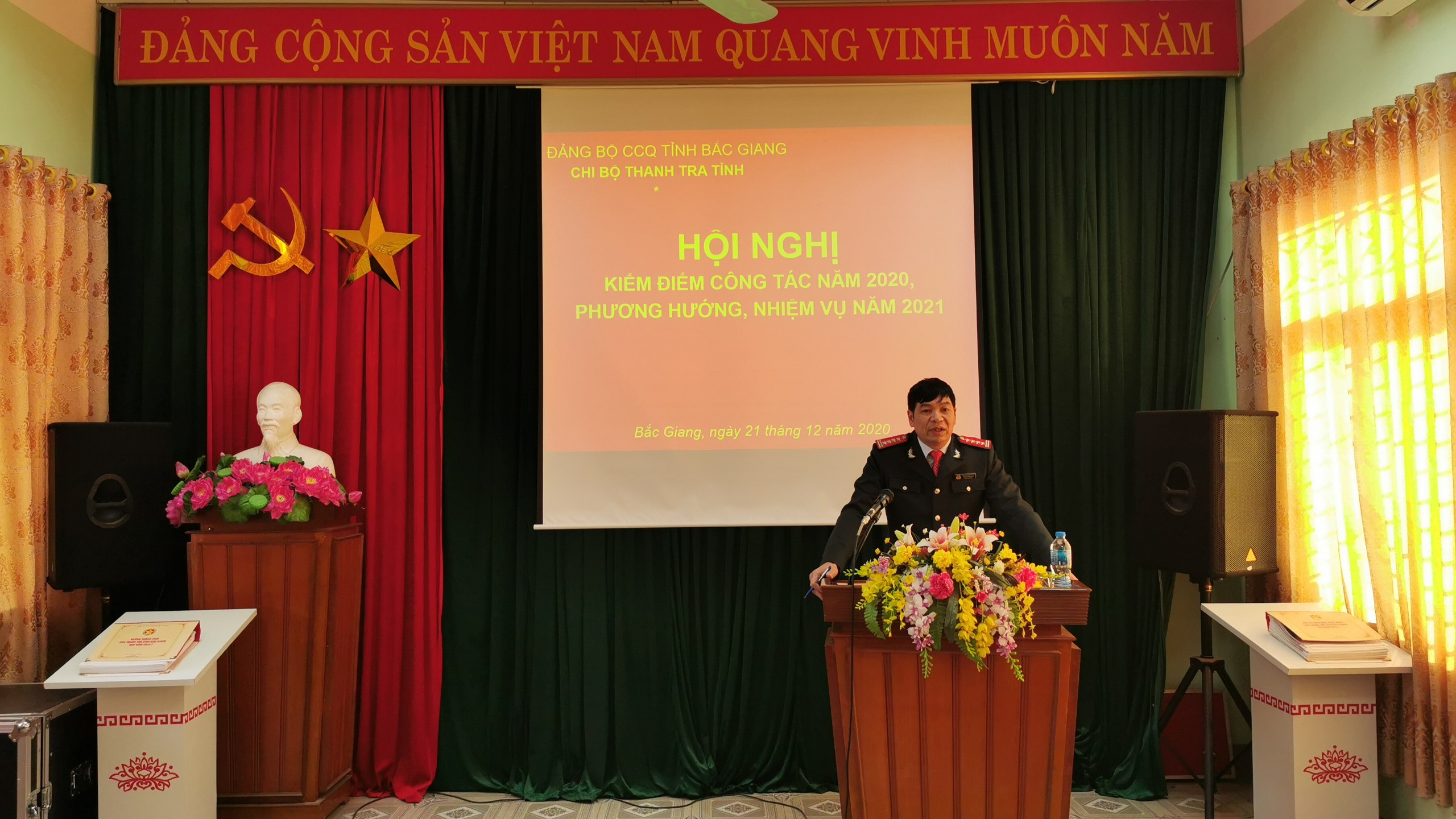 Chi bộ Thanh tra tỉnh Bắc Giang tổ chức Hội nghị kiểm điểm tập thể, tổng kết công tác năm 2020