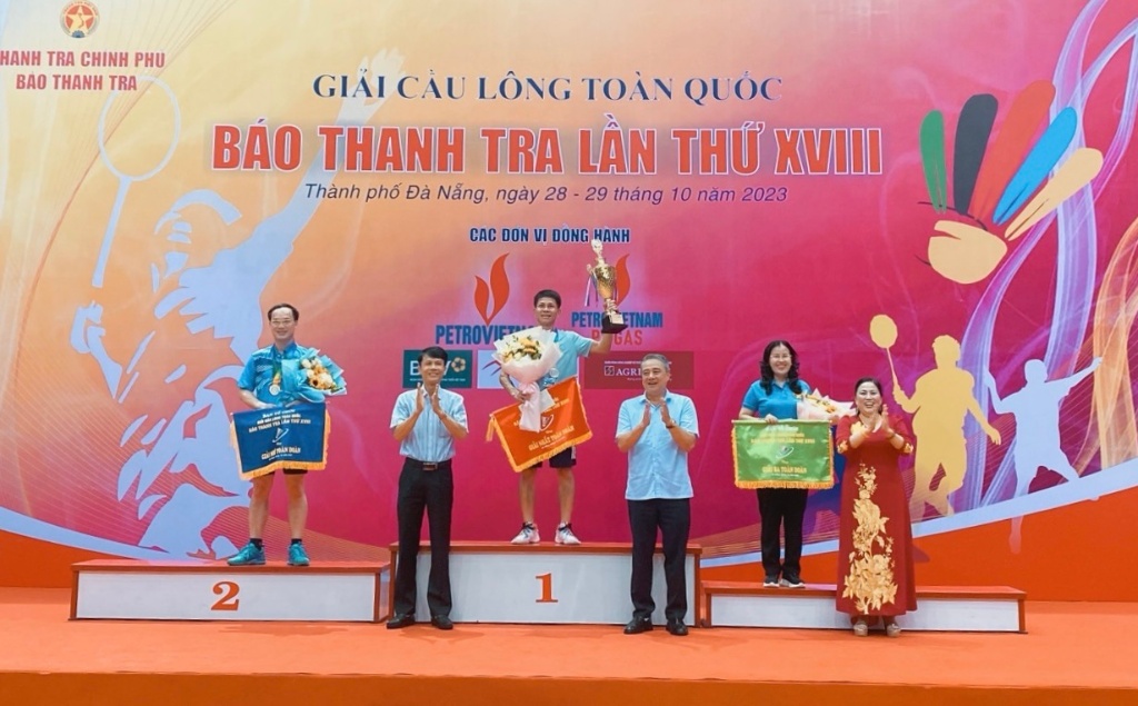 Thanh tra tỉnh Bắc Giang đạt cúp vàng tại Giải Cầu lông toàn quốc Báo Thanh tra lần thứ 18 năm 2023